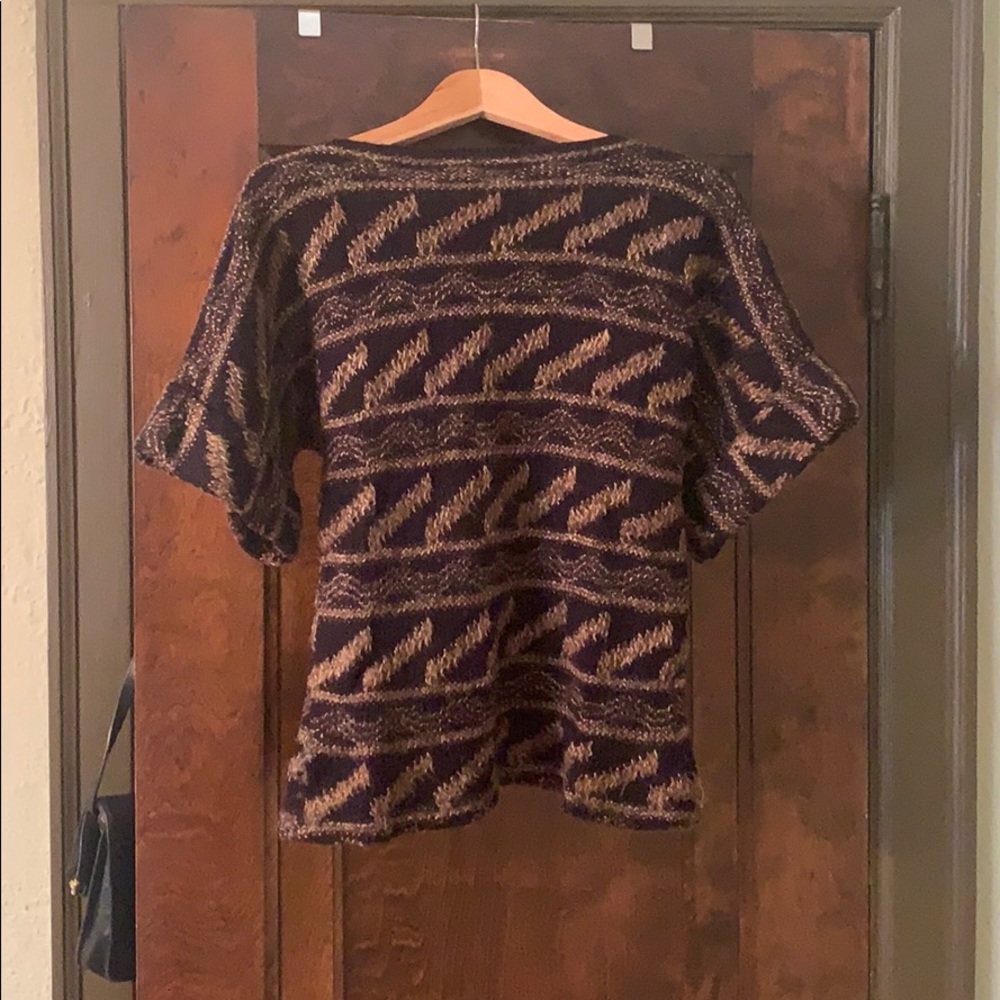 Gorgeous short sleeve sweater by Ohio knitting.